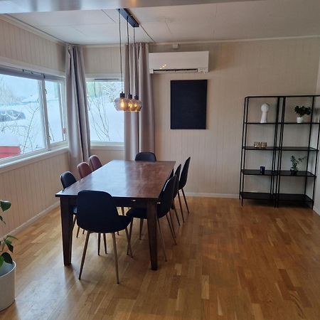 Semi-Detached House Downtown Apartment Тромсьо Екстериор снимка