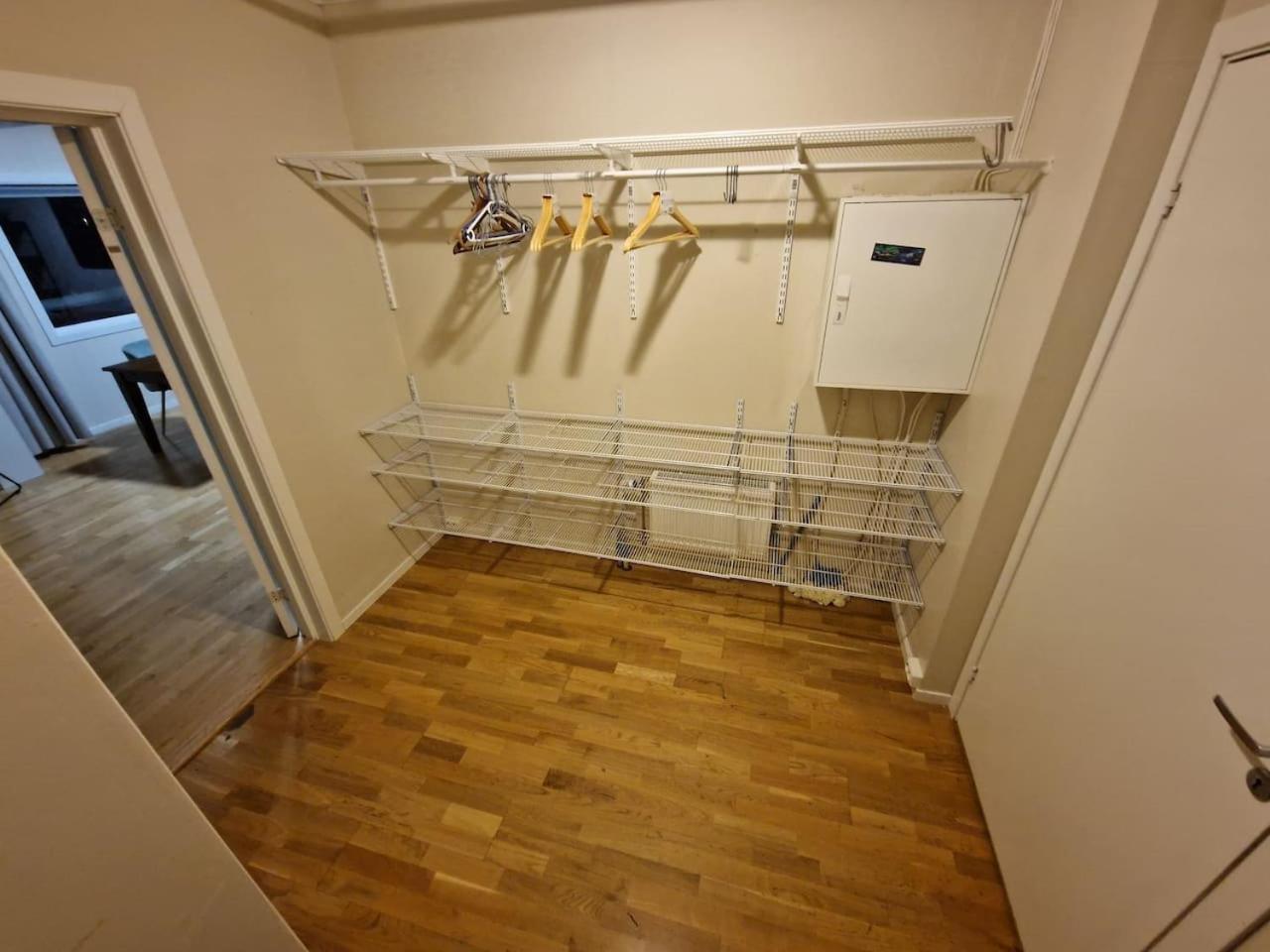 Semi-Detached House Downtown Apartment Тромсьо Екстериор снимка